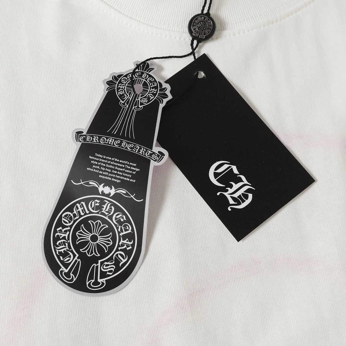🅿️190 COME HEARTSCH/Cro Heart Purple Horseshoe Printed Embroidered Short Sleeve T-shirt Uses direct injection imported machine printing hardware and accessories, all custom-made, embroidery➕printing design Correctly configured black 2025 packaging 280 grams custom-dyed double yarn cotton version Large, loose and stylish Differentiated from the low version, slim and long version, upper body pulls the hips, correct high-density main mark, washed tag, hand-sewn Color: Black/White Size: XS-L